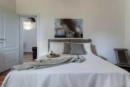 Charme Appartamento Immerso Tra Le Mura Bolognesi Bagian luar foto